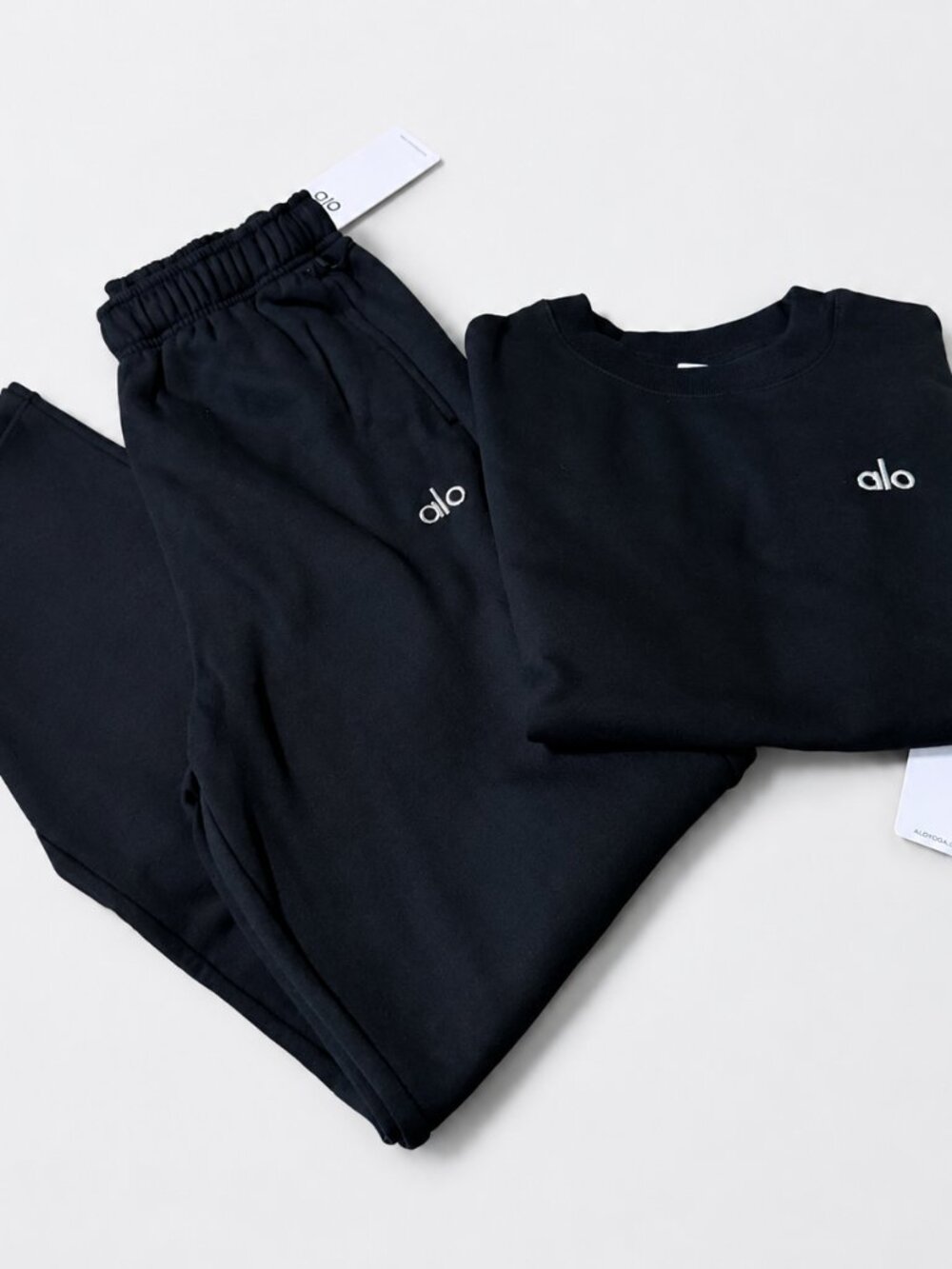 ALO Yoga Black Crewneck & Jogger Set